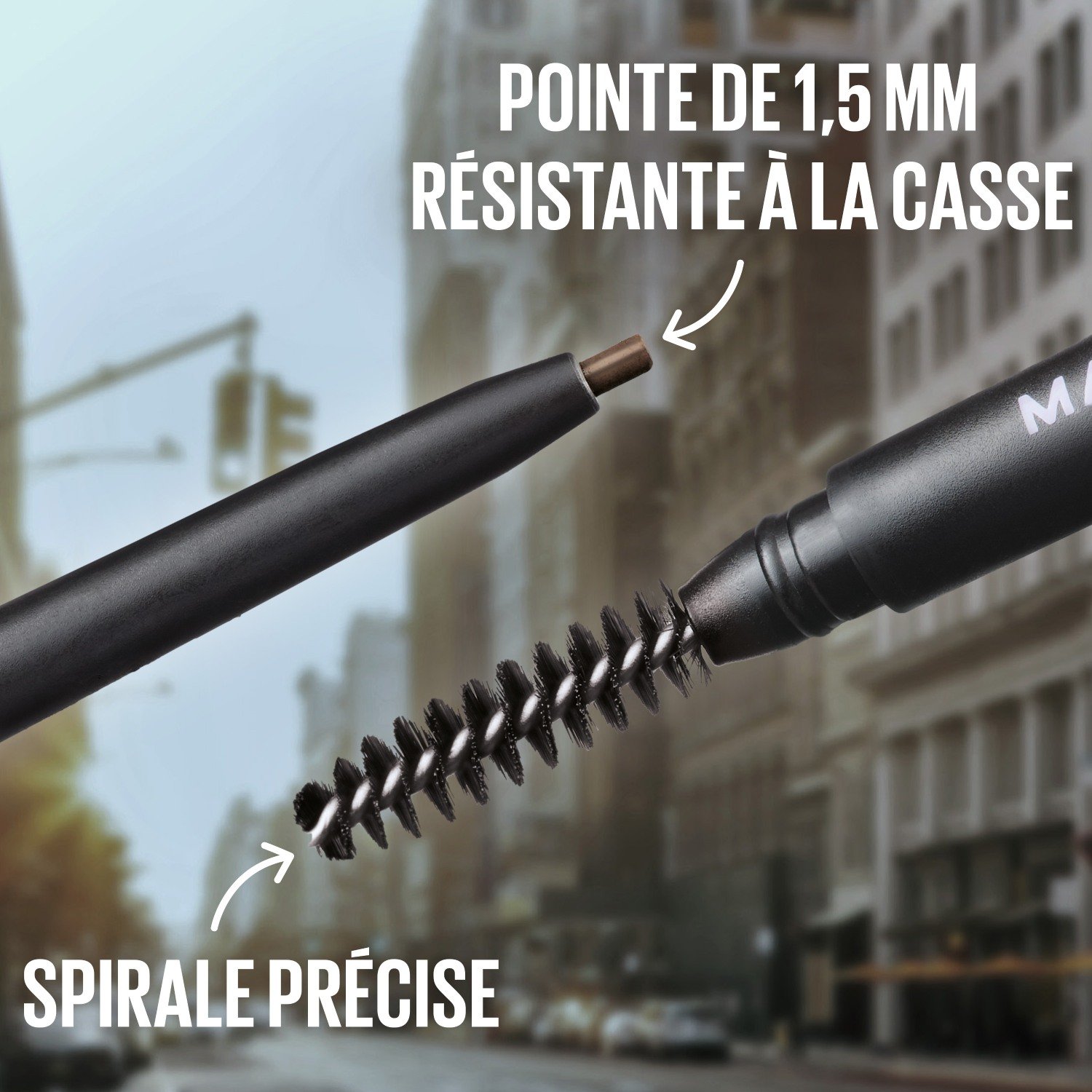 Pointe résistante à la cassure de 1,5 mm et pinceau de précision intégré au crayon à sourcils Brow Ultra Slim